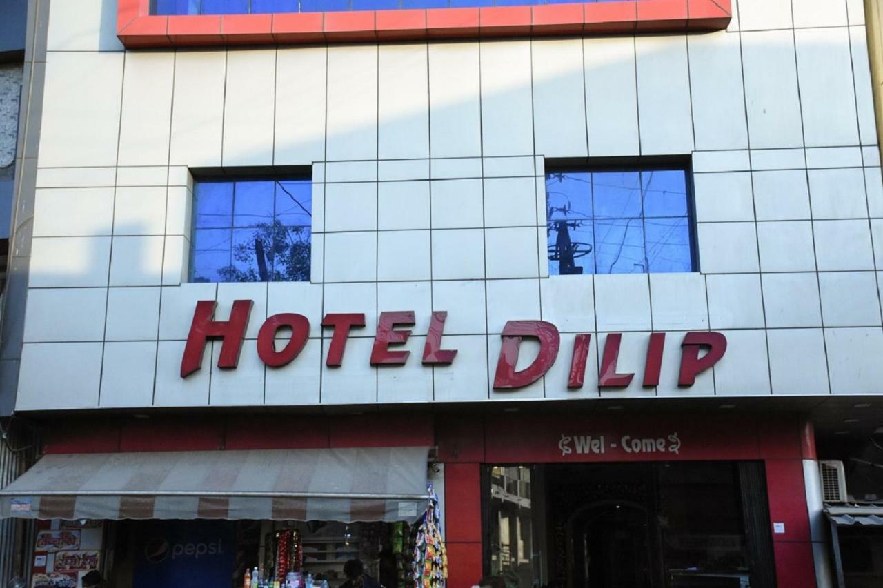 Hotel Dilip Индаур Экстерьер фото