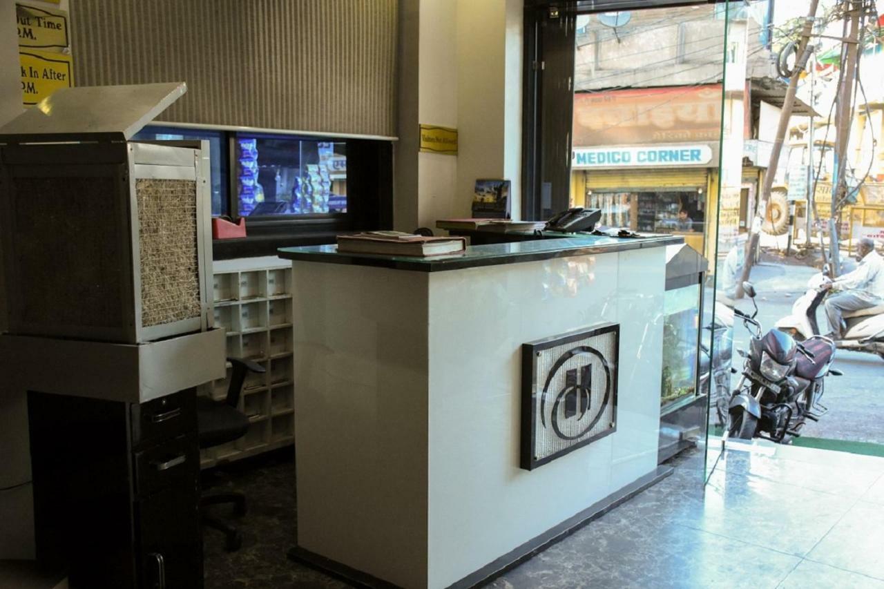 Hotel Dilip Индаур Экстерьер фото